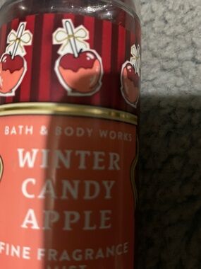Bath & Body Works Winter Candy Apple mini mist